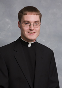 FrKevinVogel-2-professional-photo-214x300